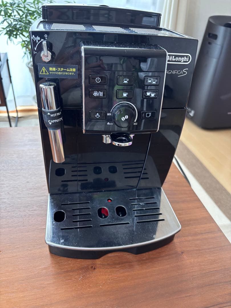 (時間限定)エスプレッソマシン　デロンギ　コーヒーメーカー
