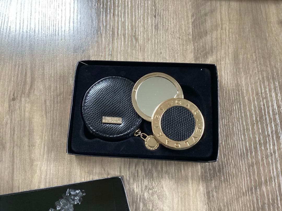 bvlgari ノベルティ　ミラー　ポーチ　未使用