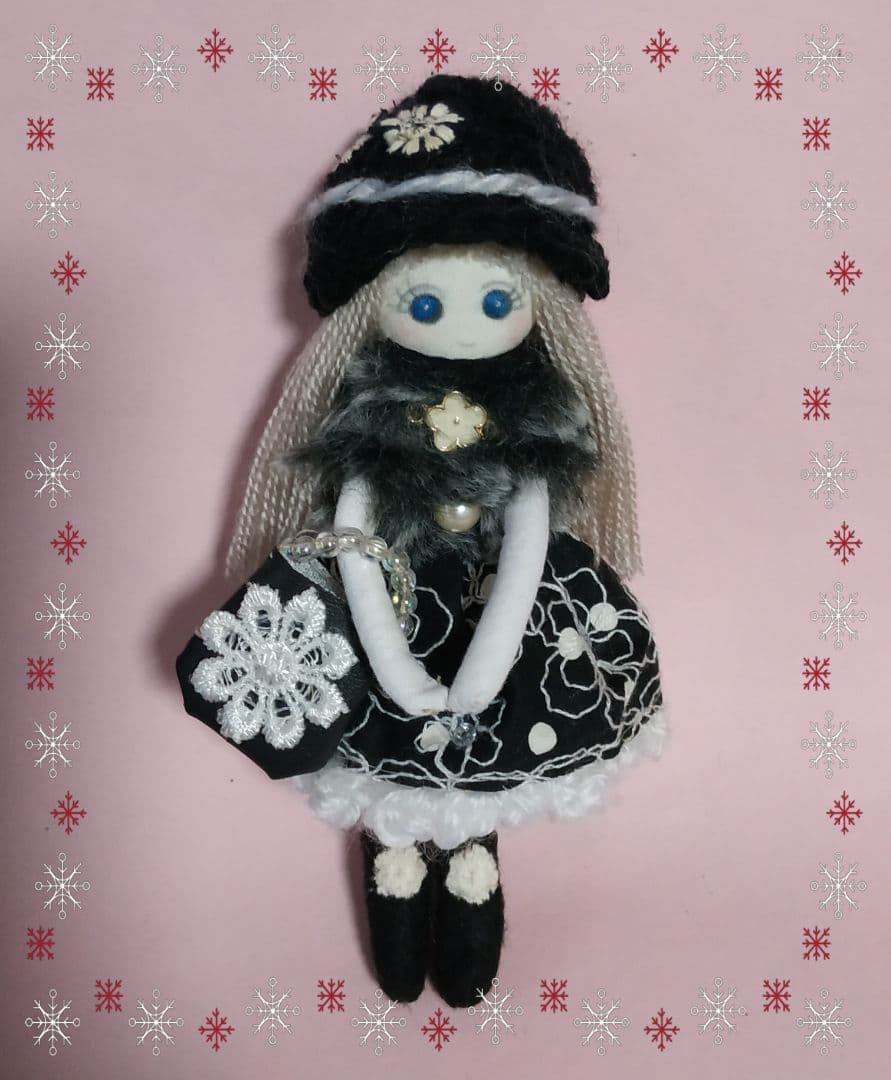 ドールチャーム　バッグチャーム　ハンドメイド　人形