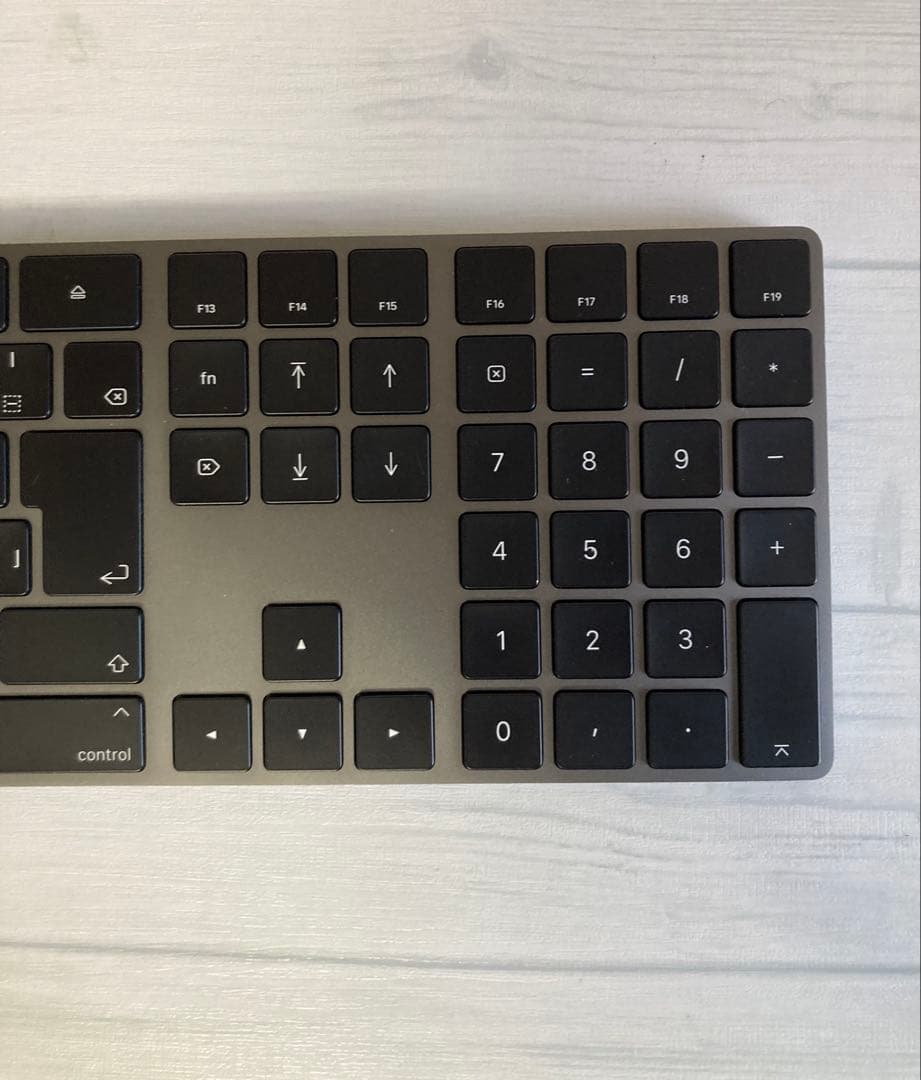 Apple Magic Keyboard テンキー付 スペースグレイ A1843