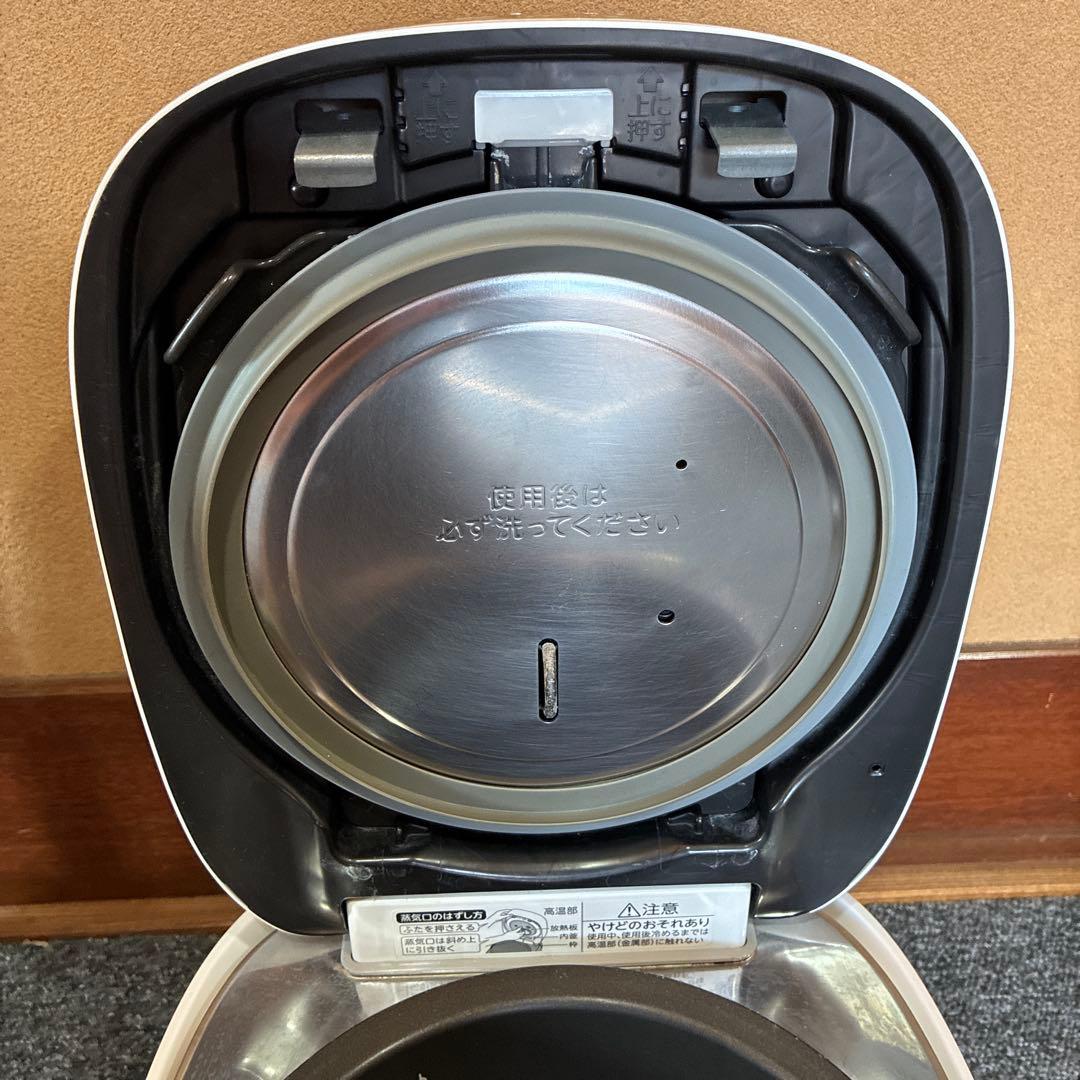 TOSHIBA 真空圧力IH 炊飯器 RC-10VSR 5.5合