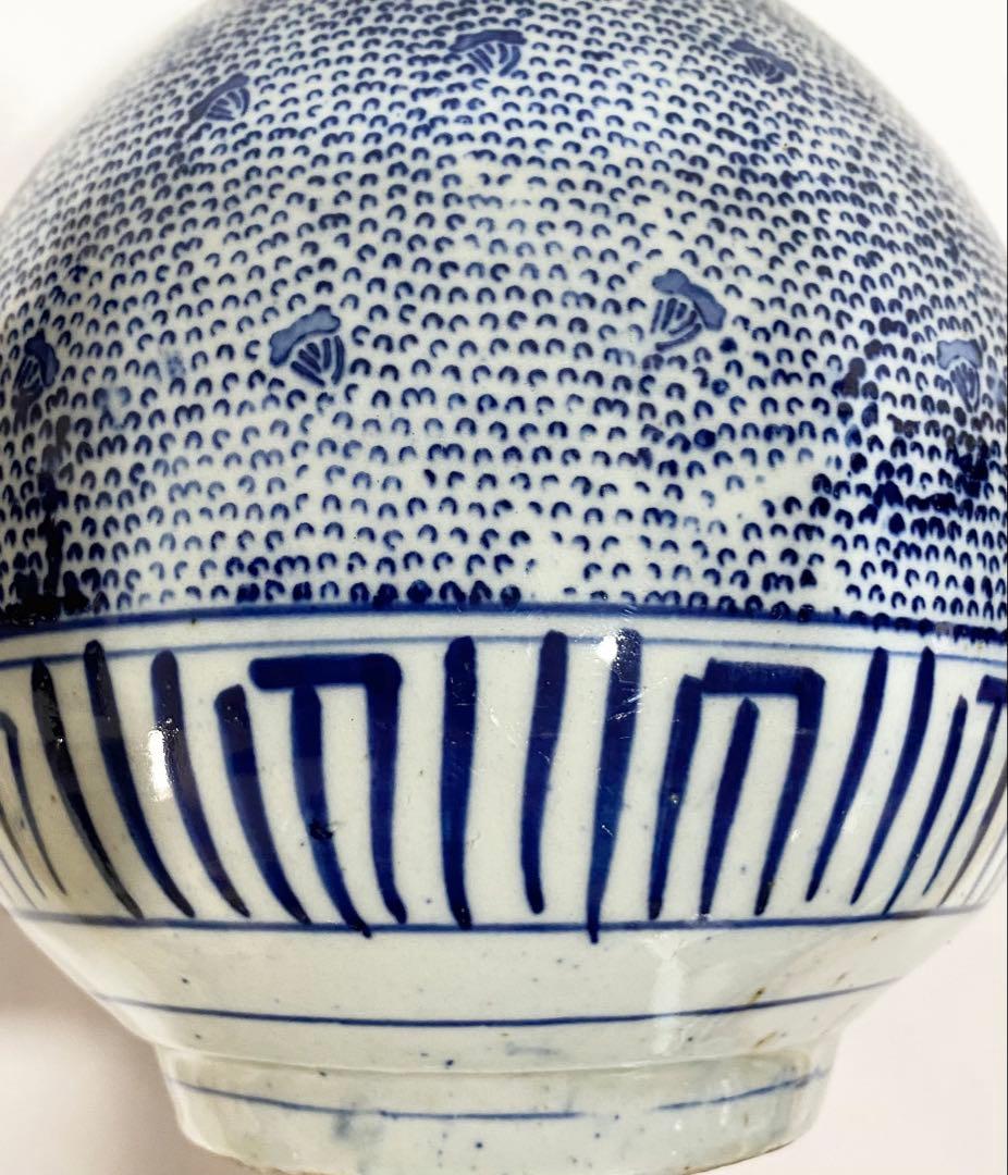 古伊万里／レトロな “印判微塵唐草文大徳利“