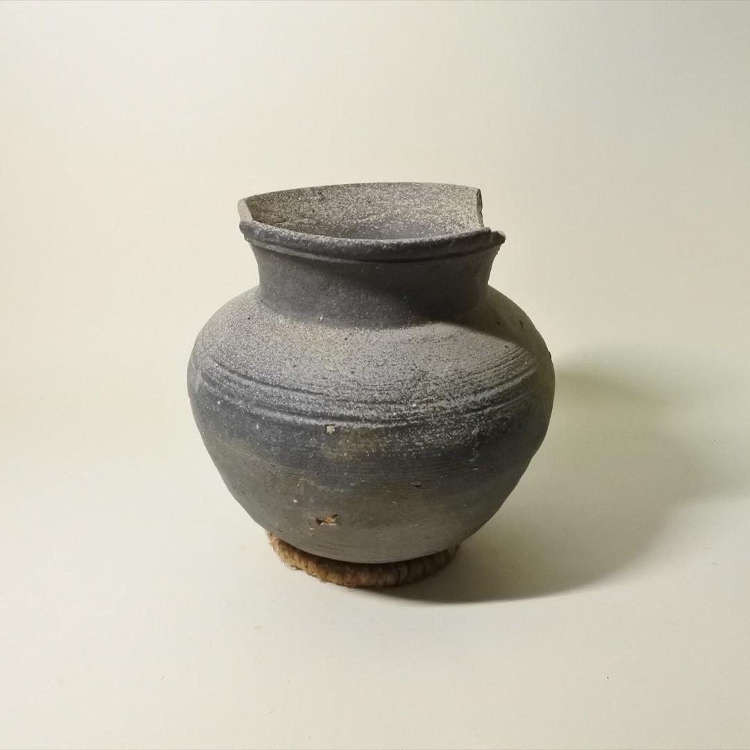 古墳時代　須恵器　壺　花生　オブジェ　骨董品　アンティーク