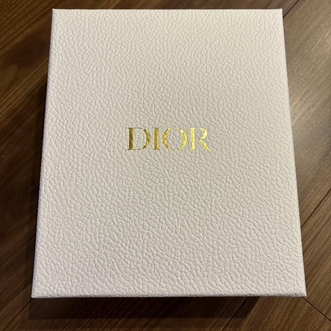 Dior ノベルティ プラチナ会員 バースデーギフト