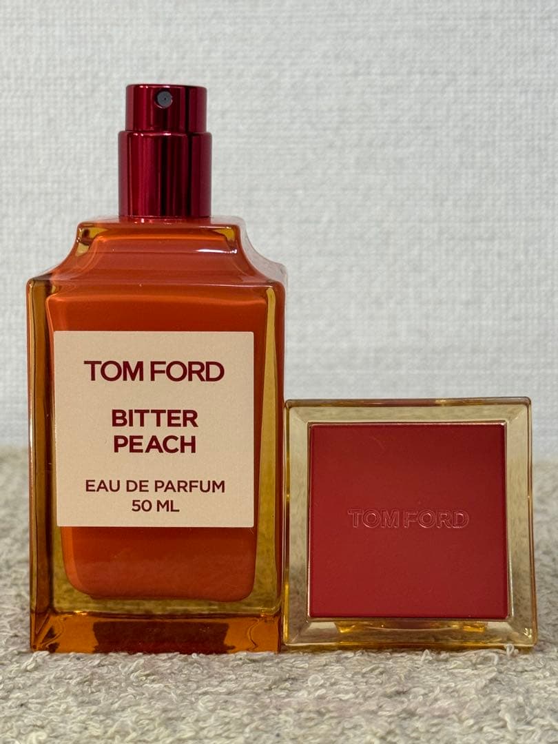 【未使用に近い】トムフォード ビター ピーチ オードパルファム 50ml