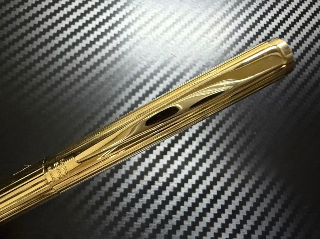 未使用に近い エボナイト芯 モンブラン ノブレス ゴールド EF 極細字 万年筆