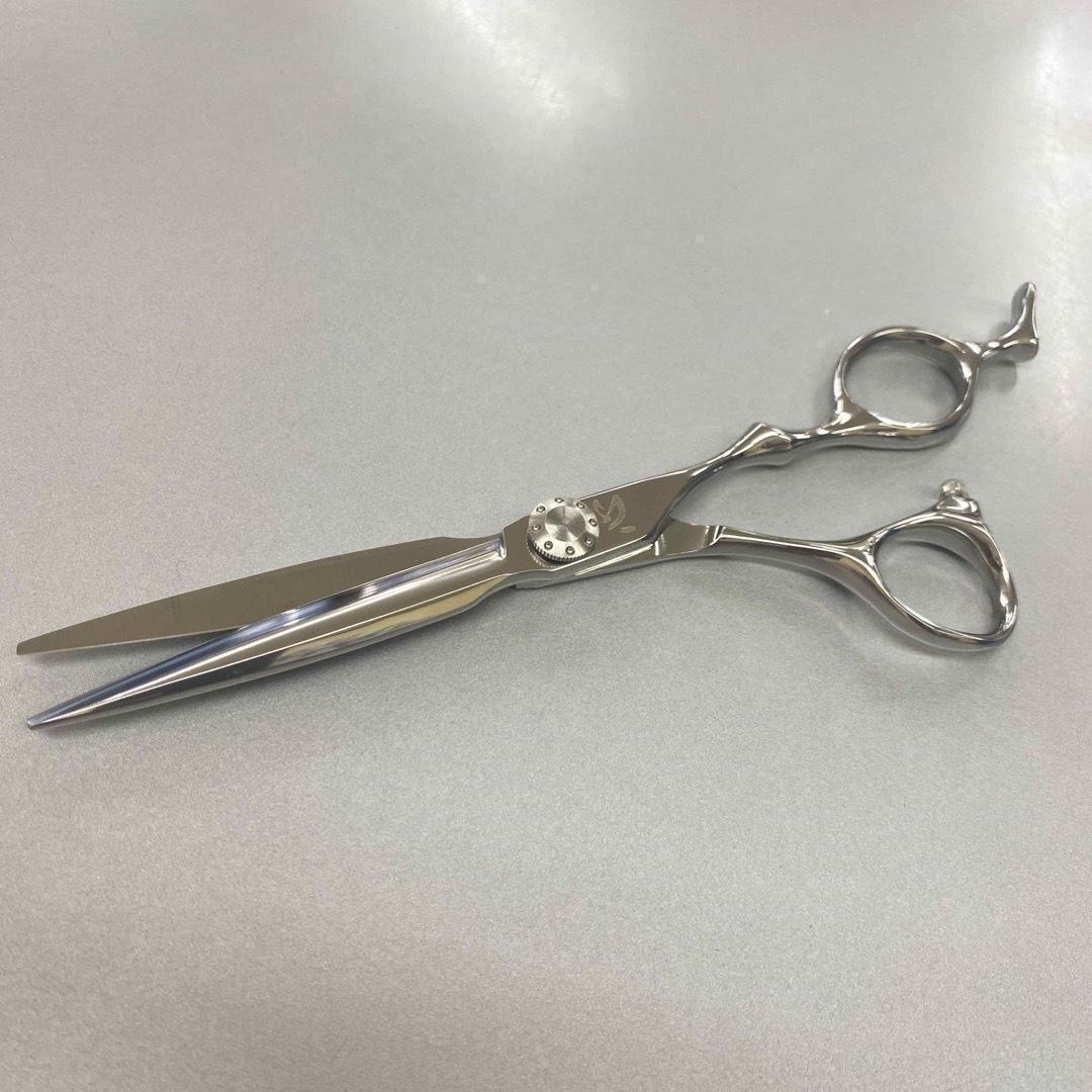 6,3インチシザー 新品　スパスパ切れ味抜群　理美容用品専用シザー　はさみ