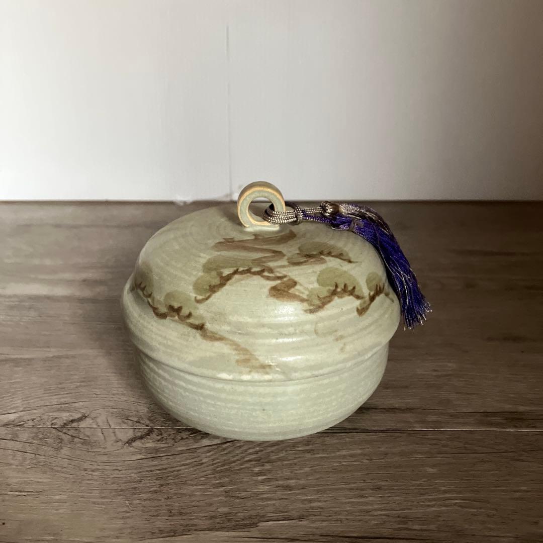 D-4② 和食器 蓋物 陶器 蓋付き鉢 菓子鉢 松絵付け タッセル付き 小物入れ