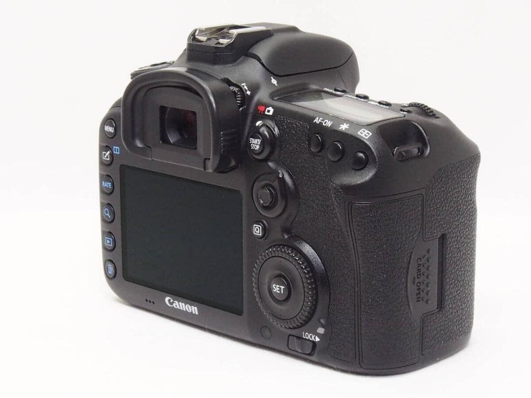 ■美品■ Canon EOS 7D Mark II ボディ 《 使用感極少