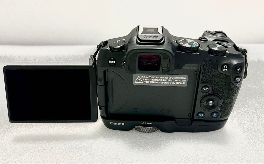 Canon EOS R8 ⚠️ボディ単品⚠️週末中に売却希望‼️