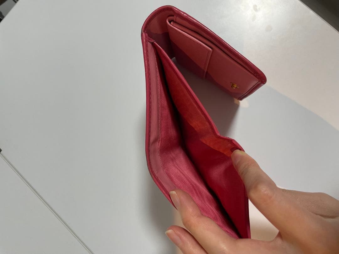 プラダ　財布　3つ折り