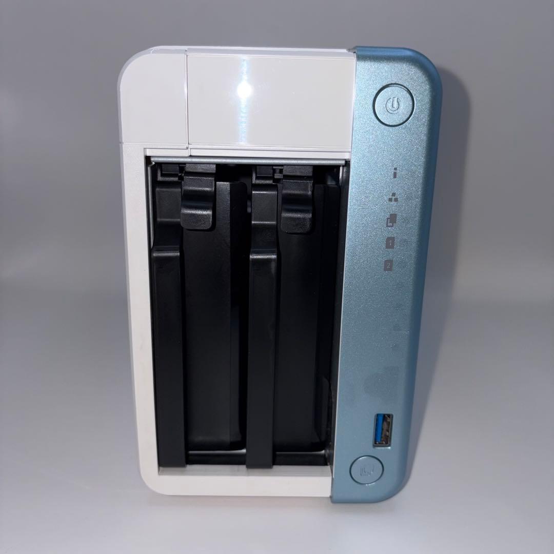 【美品】QNAP NAS TS-251D 付属品多数／HDDなし
