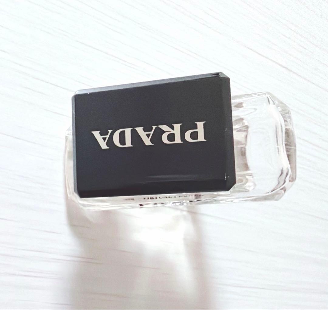プラダ パラドックス ヴァーチャル フラワー オーデパルファム (30mL)