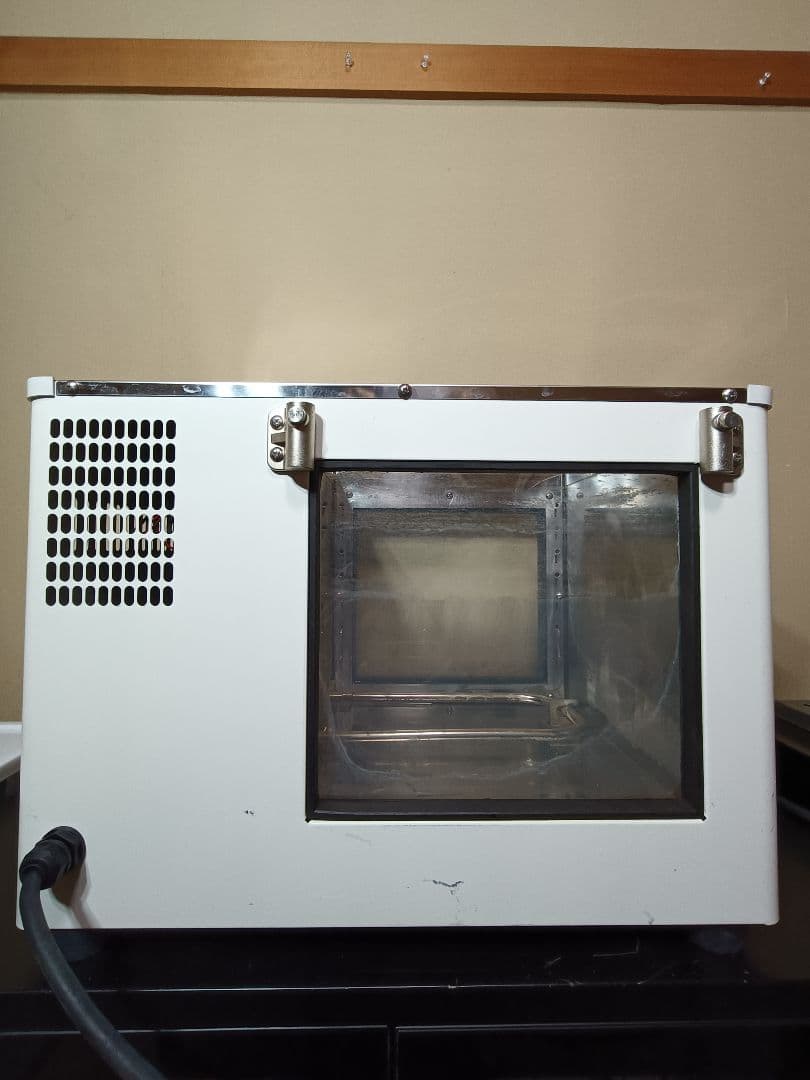 ヤマト科学　BK300 ウォーターバス　恒温水槽　　室温+5℃〜80℃
