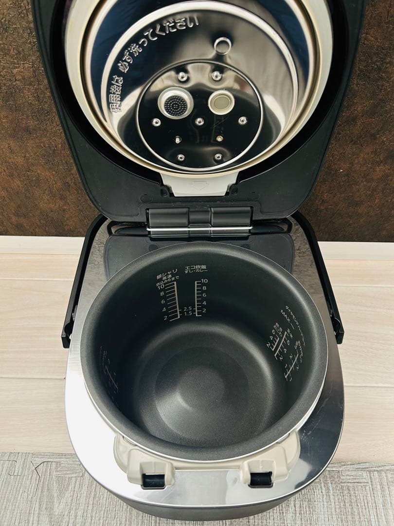 【美品】Panasonic可変圧力IHジャー炊飯器SR-MPA181