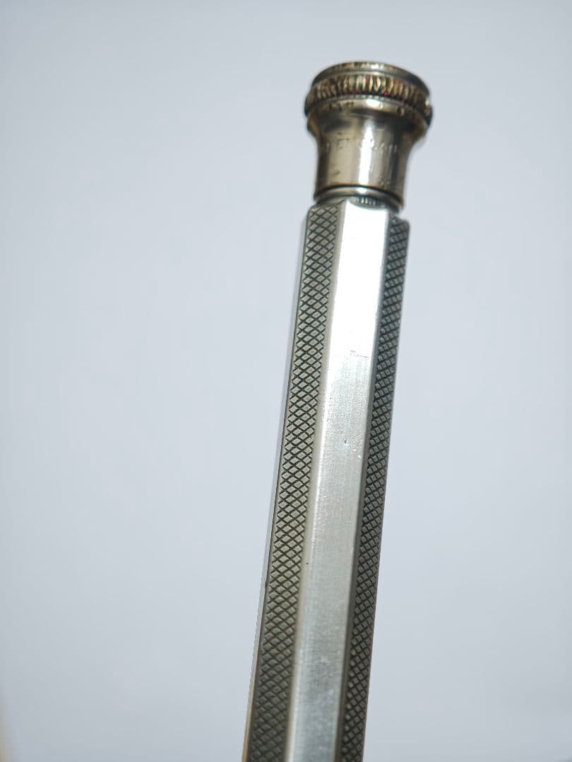 フォーインハンド　1.8mm　廃盤シャープペンシル　4色