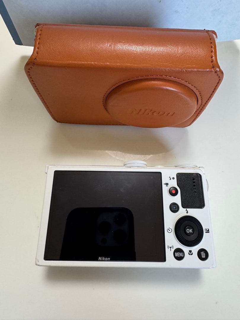 Nikon COOLPIX P340 ホワイト Wi-Fi機能付き