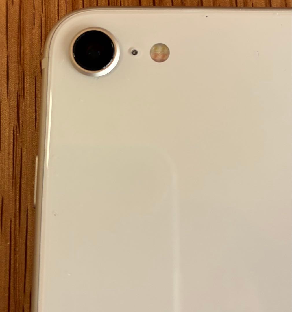 美品Apple iPhone SE 第3世代 本体 128GB スターライト