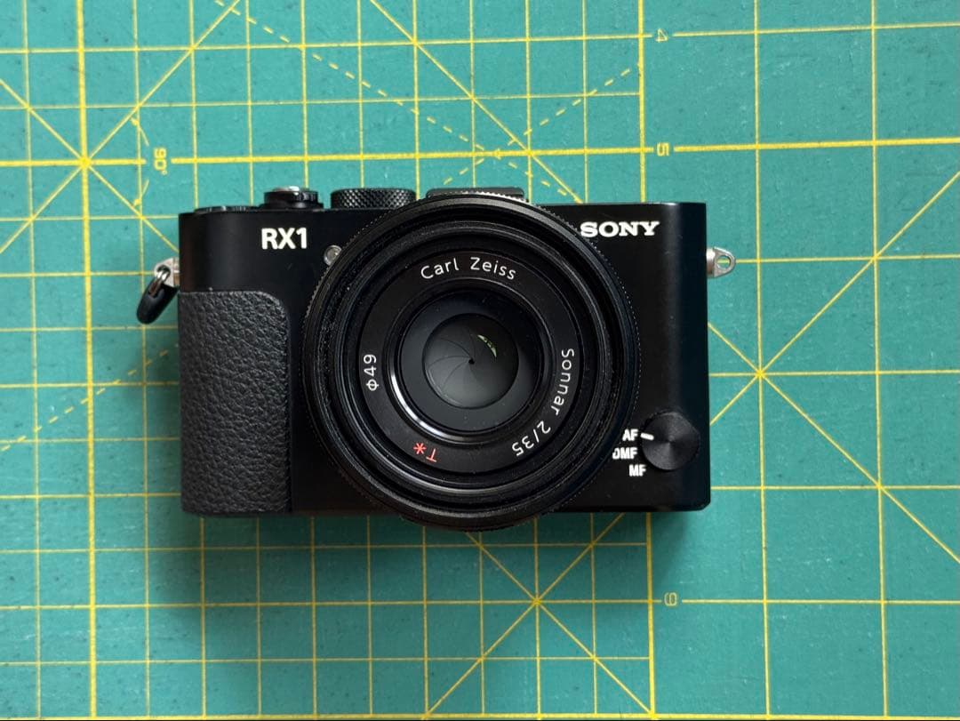 ソニー Sony DSC-RX1と電子ビューファインダーFDA-EV1MKセット