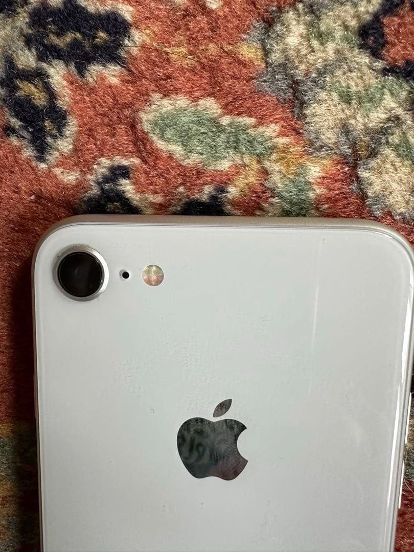 Apple iPhone シルバー 本体バッテリー100%