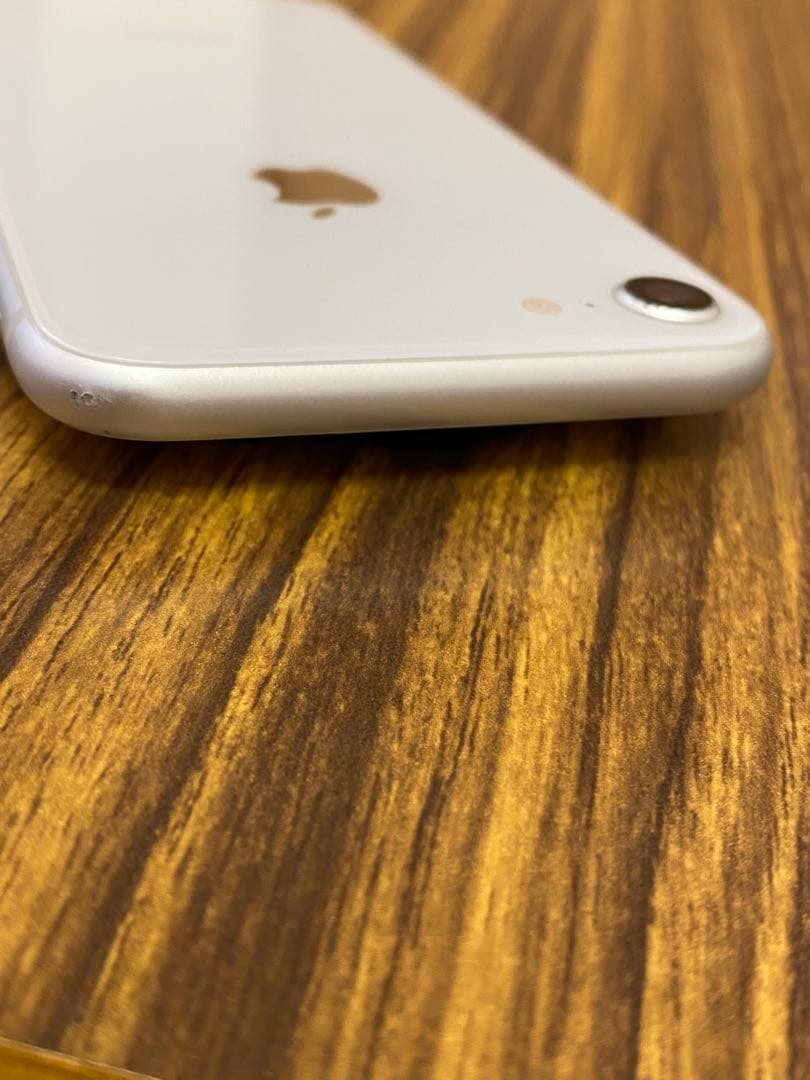 iPhone 8 シルバー 64GB SIMフリー