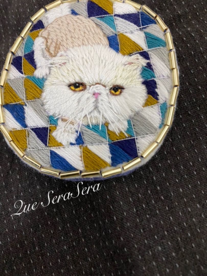 猫　エキゾチックショートヘア　刺繍　ブローチ
