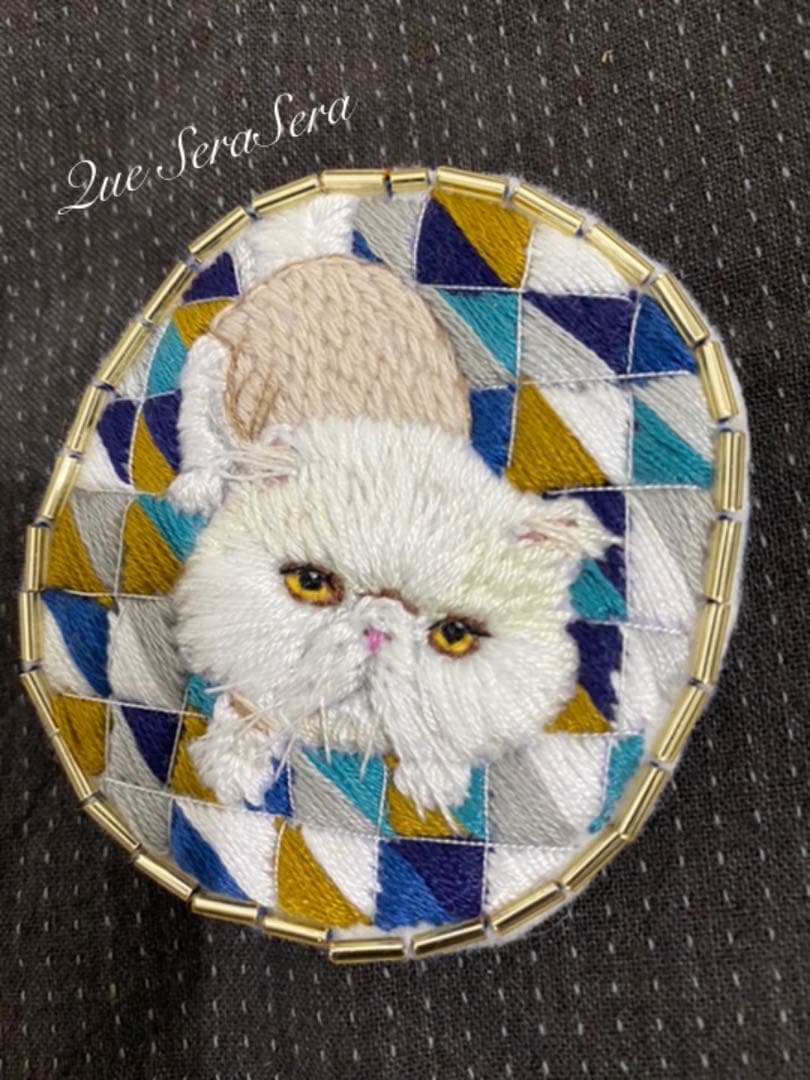猫　エキゾチックショートヘア　刺繍　ブローチ