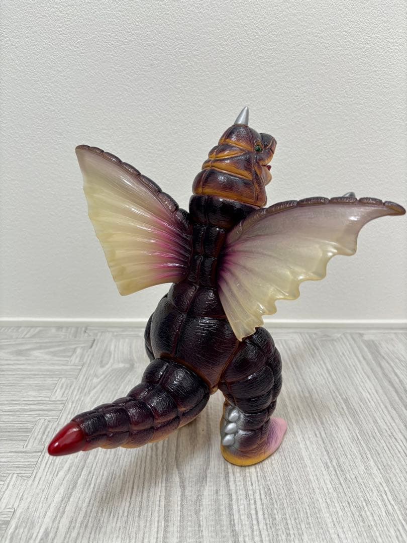 三大怪獣フィギュア王限定版　レッドキング　ドラコ　ギガス