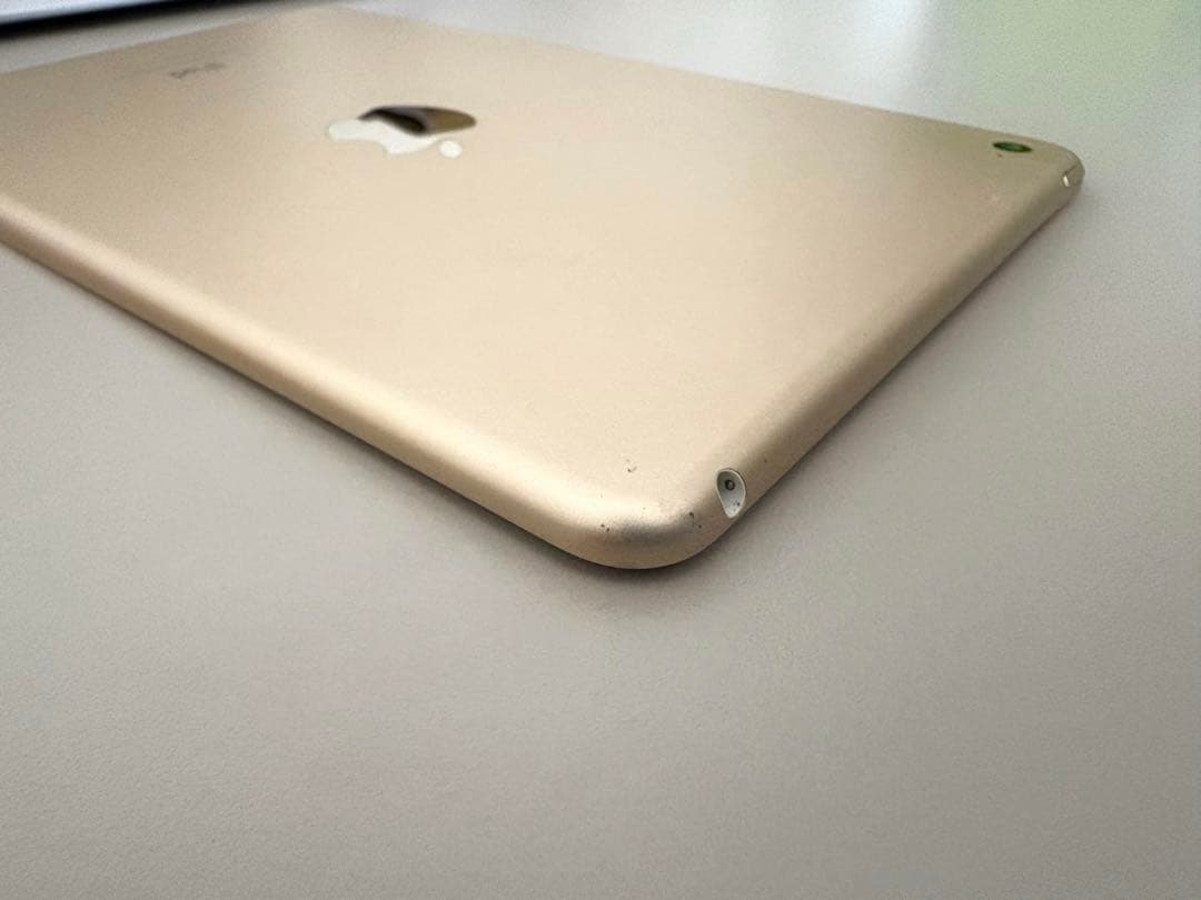 iPad mini4 ゴールド128GB wifiモデル
