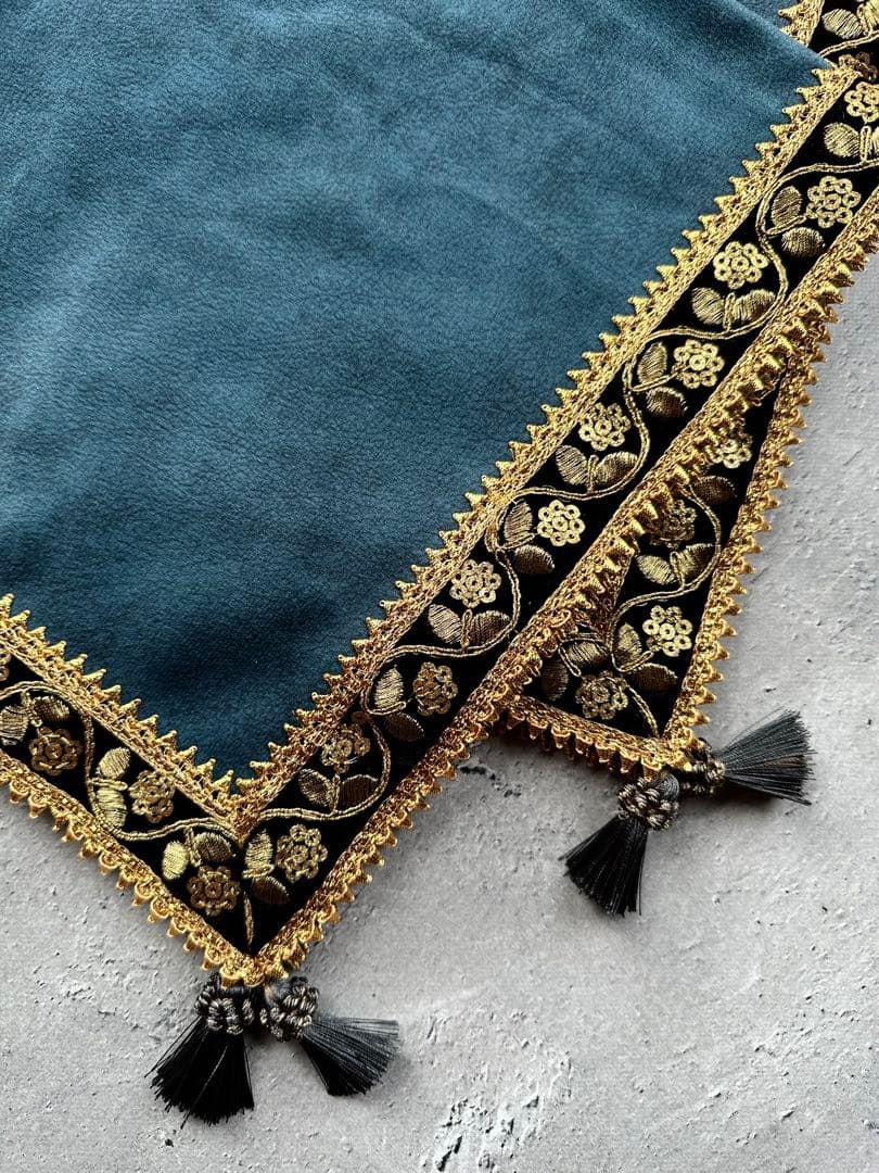 インド製高級刺繍りぼんのタロットクロス 占い師のハンドメイド