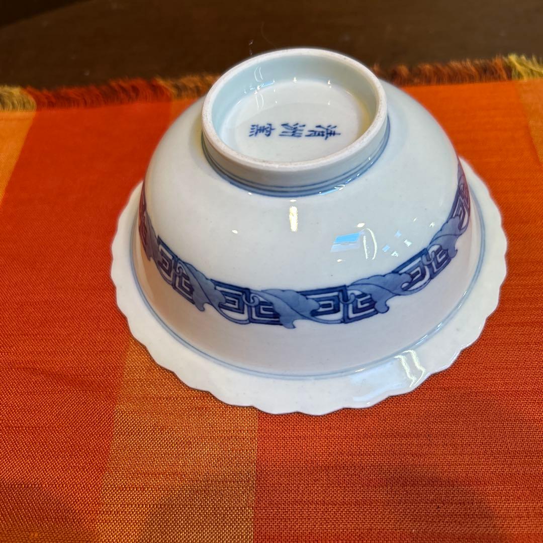 美品　ヴィンテージ　青の染付　青華牡丹蝶唐草紋　雷紋　高台皿
