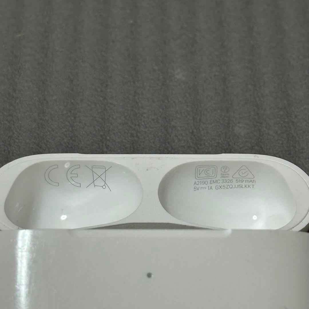 AirPods Pro 第一世代 本体 充電ケース付き ホワイト 正規品